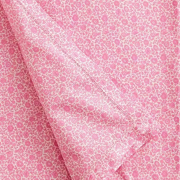 NWT J. Crew Liberty Print Tablecloth - Picture 3 of 6